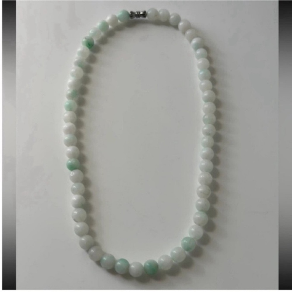 Jade pearl necklace